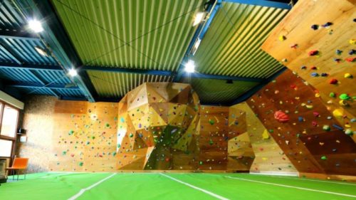 大阪府のクライミング施設「ボルダリングジム HAGO（ハゴ）」